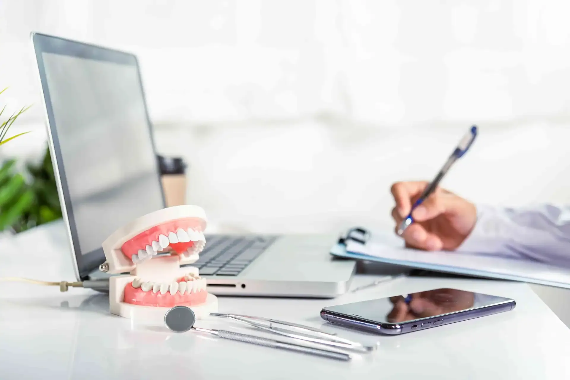 Sorglos Konzept - Patientenservice bei topDentis Cologne