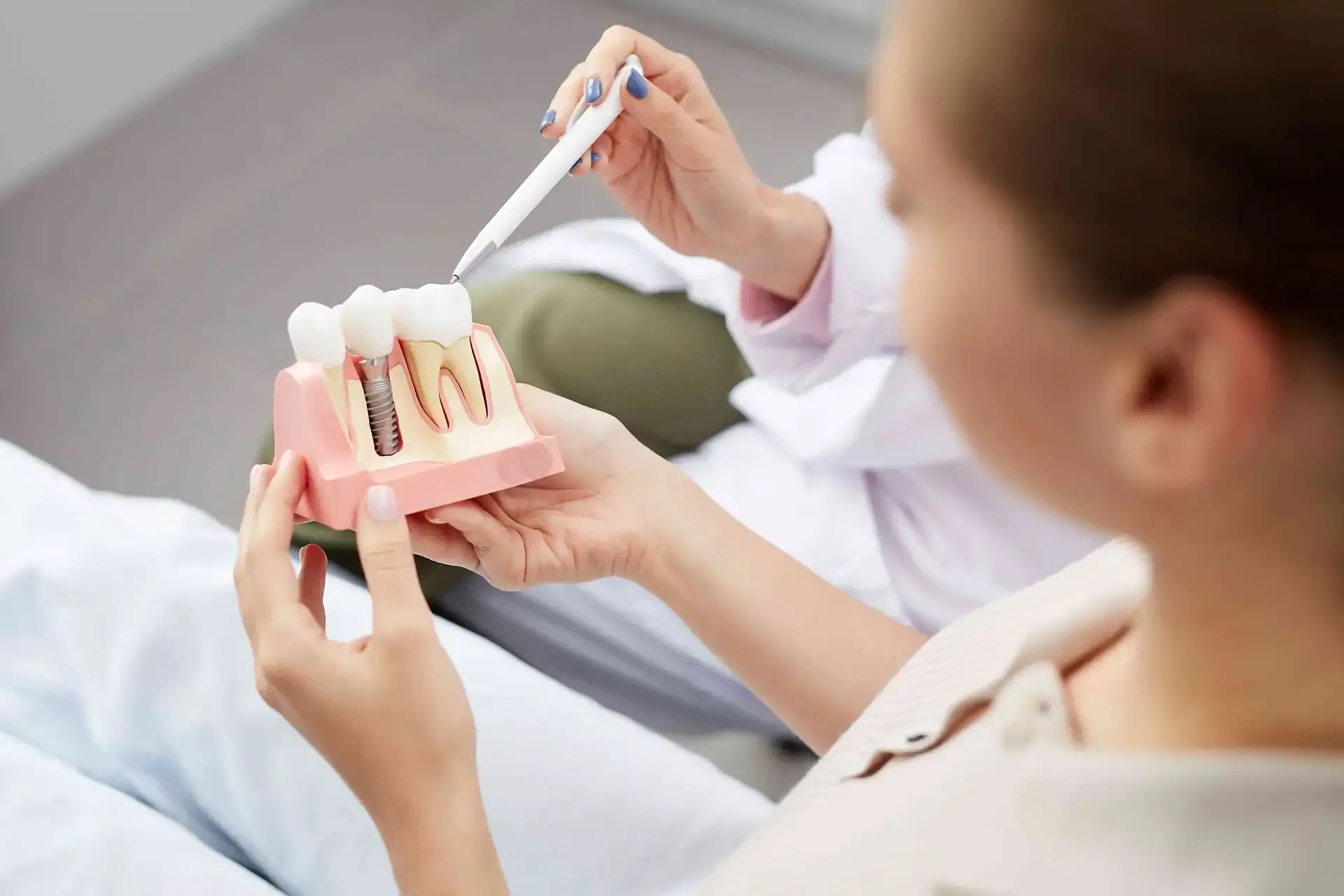 Zahnimplantate in Köln, bei topDentis Cologne